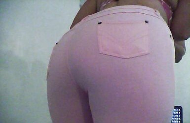 Me estoy pajeando mm puteenme