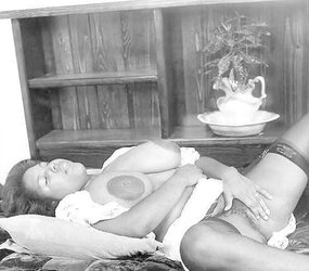 Nice vintage girls 27 (ample bra-stuffers)