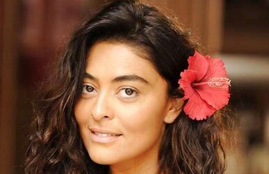 GABRIELA - JULIANA PAES - WEET DESIRES