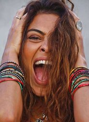 GABRIELA - JULIANA PAES - WEET DESIRES