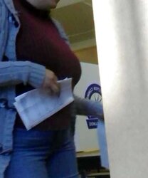 Candid PLUMPER