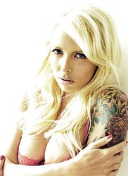 Damsel figures tatted