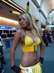More Cosplay Bombshells