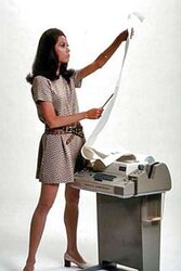 Mary Tyler Moore Legshow plus Fakes