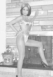 Mary Tyler Moore Legshow plus Fakes