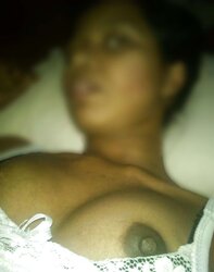 Sri Lankan Wifey Uncovered