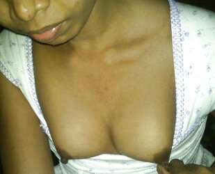 Sri Lankan Wifey Uncovered