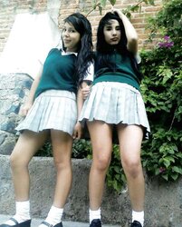 Combine Colegialas Calientes