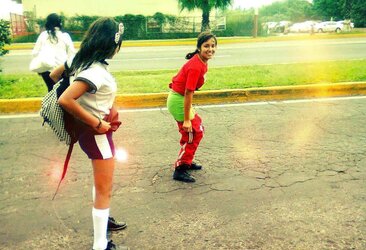 Combine Colegialas Calientes