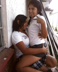 Combine Colegialas Calientes