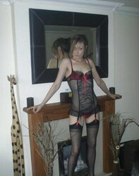 Scorching Stocking Dame