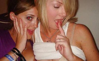 2 INSATIABLE SOIREE WOMEN - ERIN