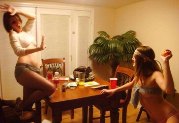 2 INSATIABLE SOIREE WOMEN - ERIN