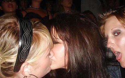 2 INSATIABLE SOIREE WOMEN - ERIN