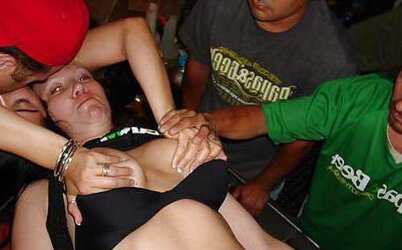 2 INSATIABLE SOIREE WOMEN - ERIN