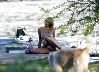 Celebrities - candid upskirt undies knickers voyeur