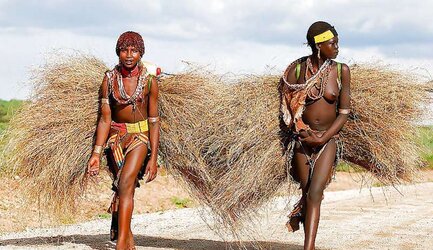 Naked africa