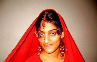 BANGLADESHI GAL