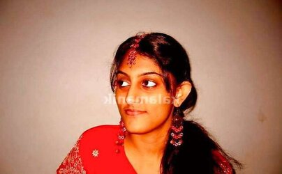 BANGLADESHI GAL