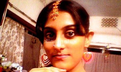 BANGLADESHI GAL