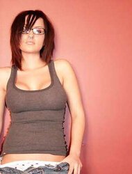 Dame with glasses