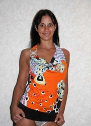 LEAN DARK HAIRED MUMMY