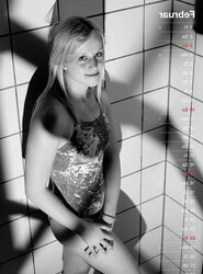 Dolls im Badeanzug