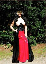 Kleid der O