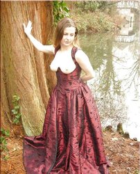Kleid der O