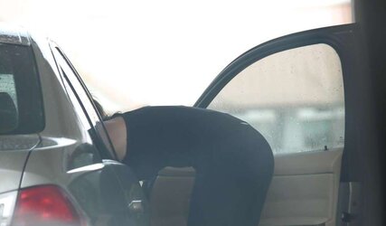 Madurita en calzas mostrando su hermoso booty