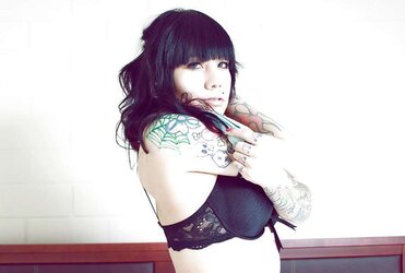 SG Chilena, Ceci - Get Nude