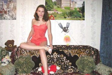 BROWN-HAIRED UNCLOTHING DOWN