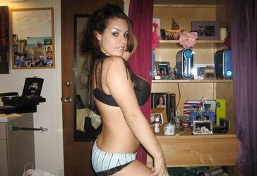 Youthfull Fledgling Doll With Thick Melons