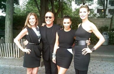 Kim Kardashian 2011 Twit Photos