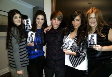 Kim Kardashian 2011 Twit Photos