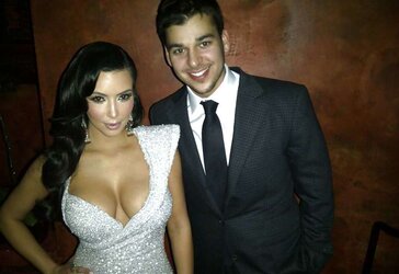 Kim Kardashian 2011 Twit Photos