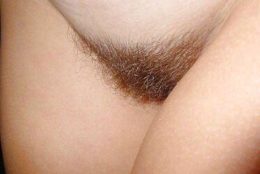 Latin Platinum-Blonde Posing Her Furry Labia