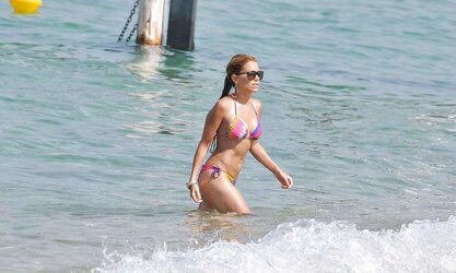 Sylvie van der Vaart - steaming holiday photos and other