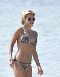 Sylvie van der Vaart - steaming holiday photos and other