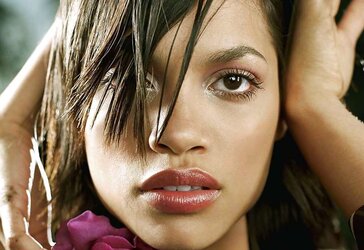 Rosario Dawson