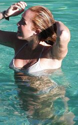 MILEY CYRUS