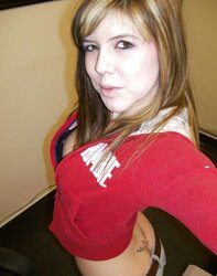 Canadian Teenager deepthroats little schlong