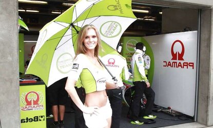 El duro mundo del motor y sus chicas