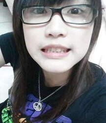 Uber-Cute Glasses nymphs
