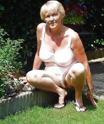 Mature-PLUMPER-Dolls