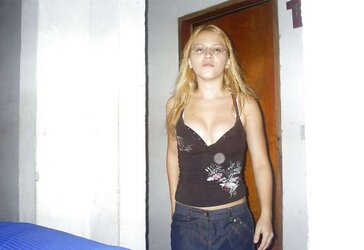 Blondie damsel