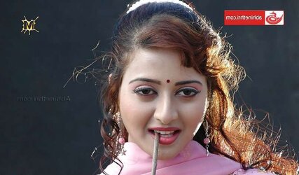 INDIAN ACTRESS KILLER WARM