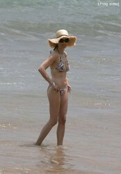 Celebrity Pokies Oops Upskirt Naked