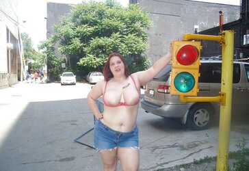 Gorgeous jiggly amature plumper vol