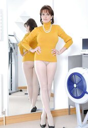 Fotze frisst Hosepipe - cameltoe